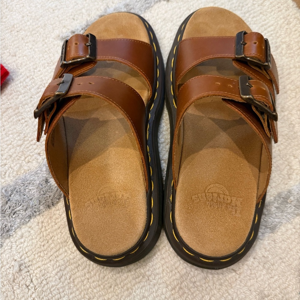Brown Leather Buckle Sandals